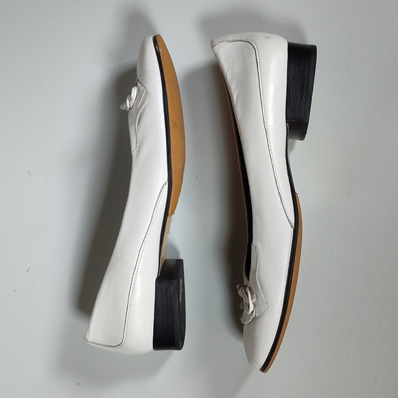 Vintage Etienne Aigner white leather ballet loafers 6 - Picture 8 of 11